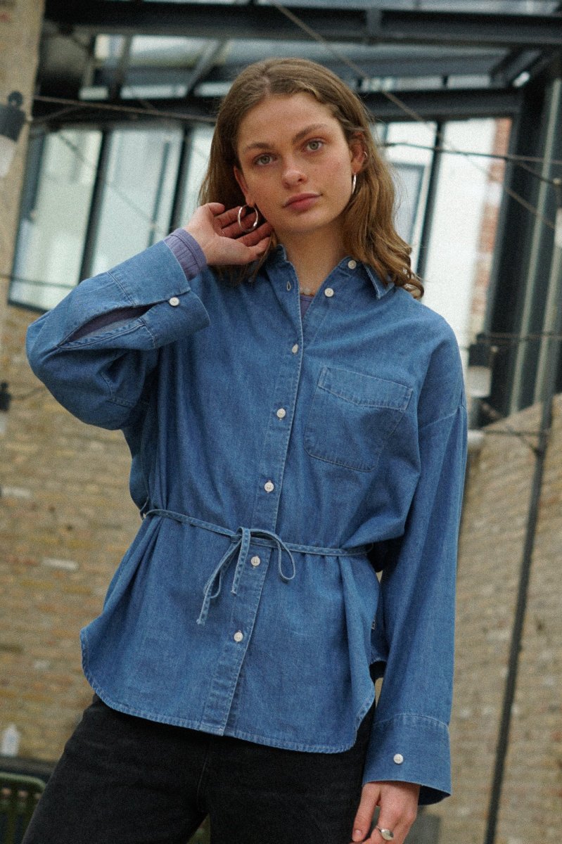 CHAMBRAY WOMEN'S SHIRT